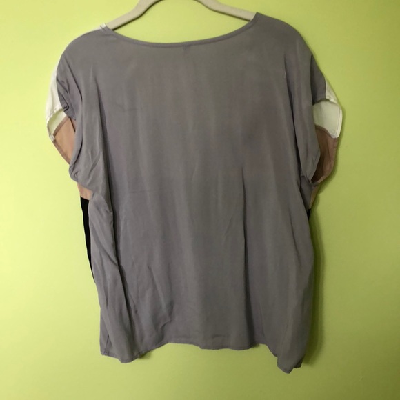 T shirt - Picture 2 of 3